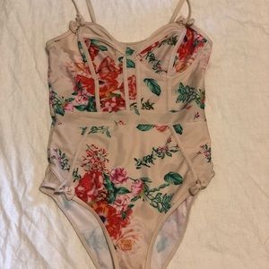 SHEIN, Large beige swimsuit with floral print